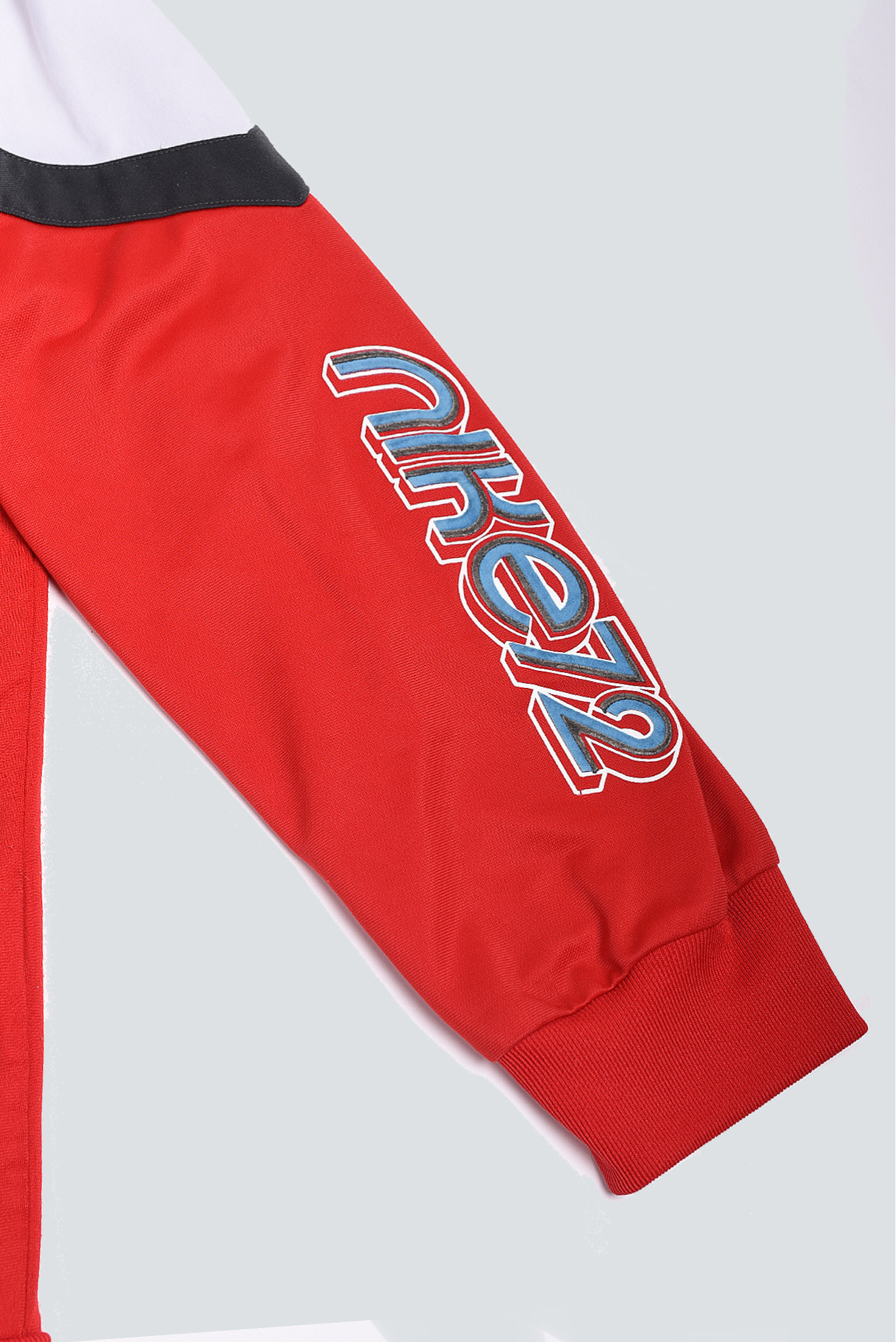 CHAQUETA DEPORTIVA NIKE 72 S