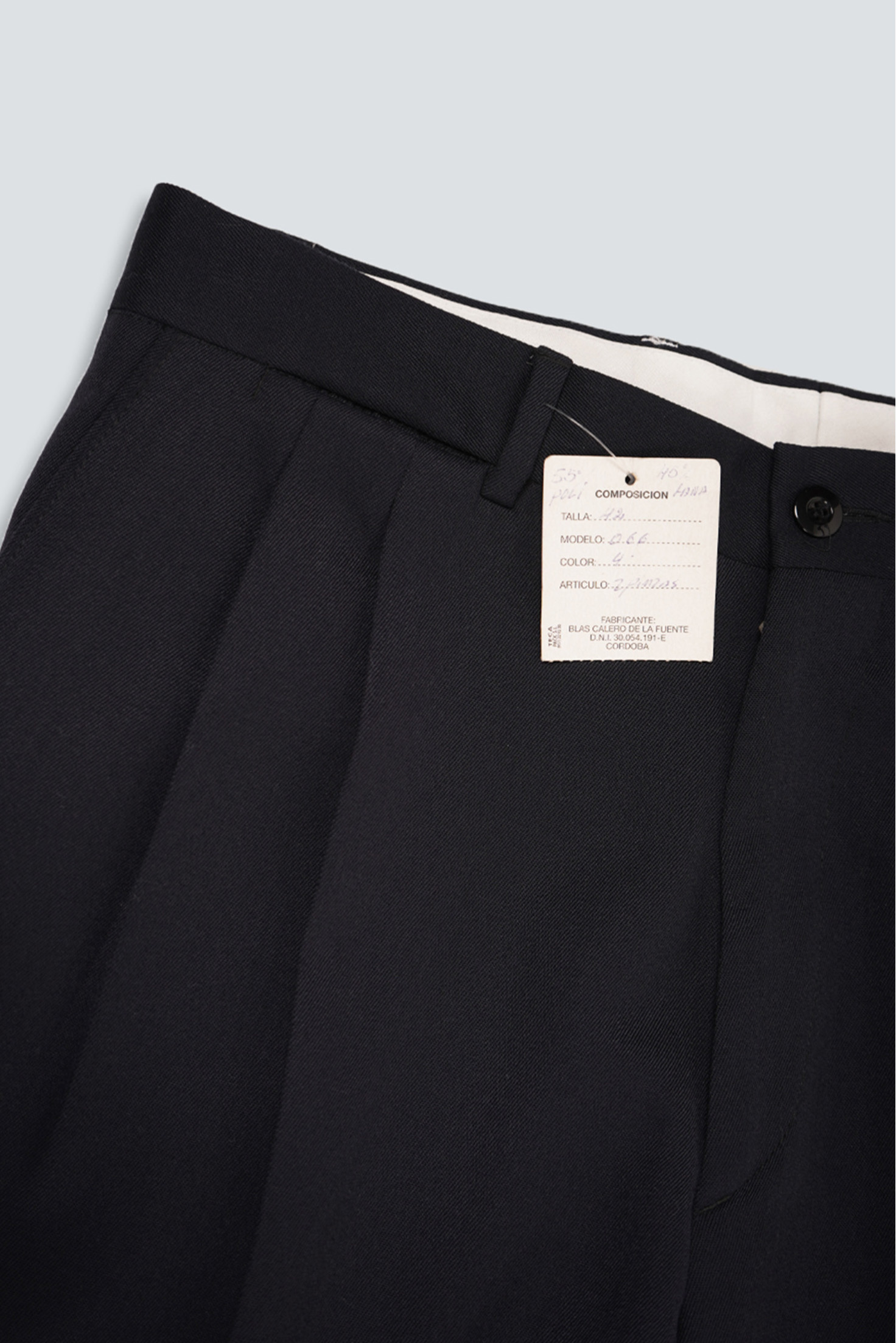 PANTALÓN DOBLE PINZA 40
