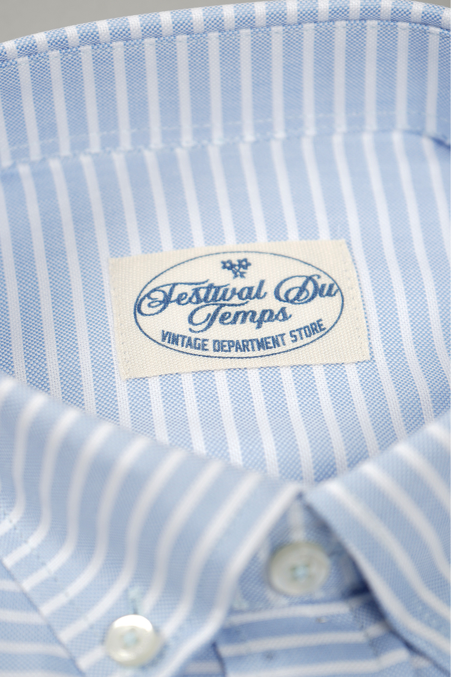 CAMISA CELESTE RAYA BLANCA