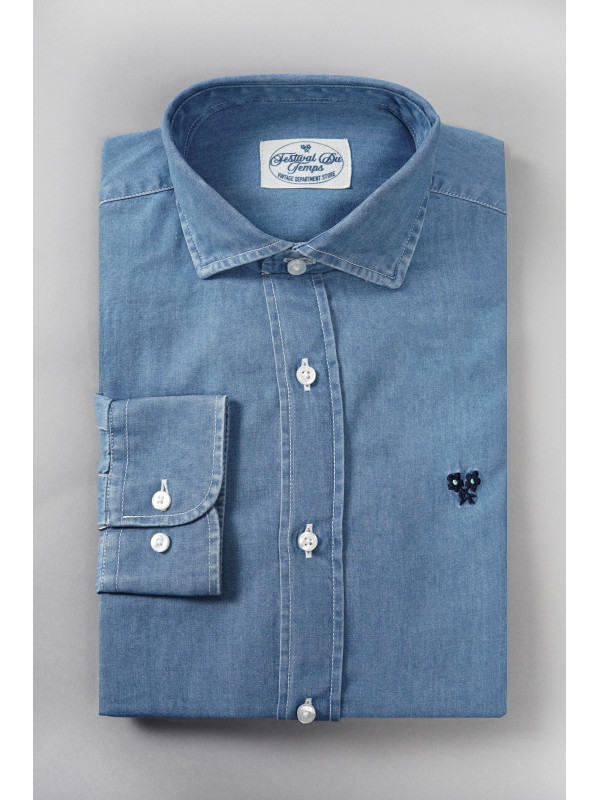 CAMISA DENIM AZUL CUELLO HÍBRIDO