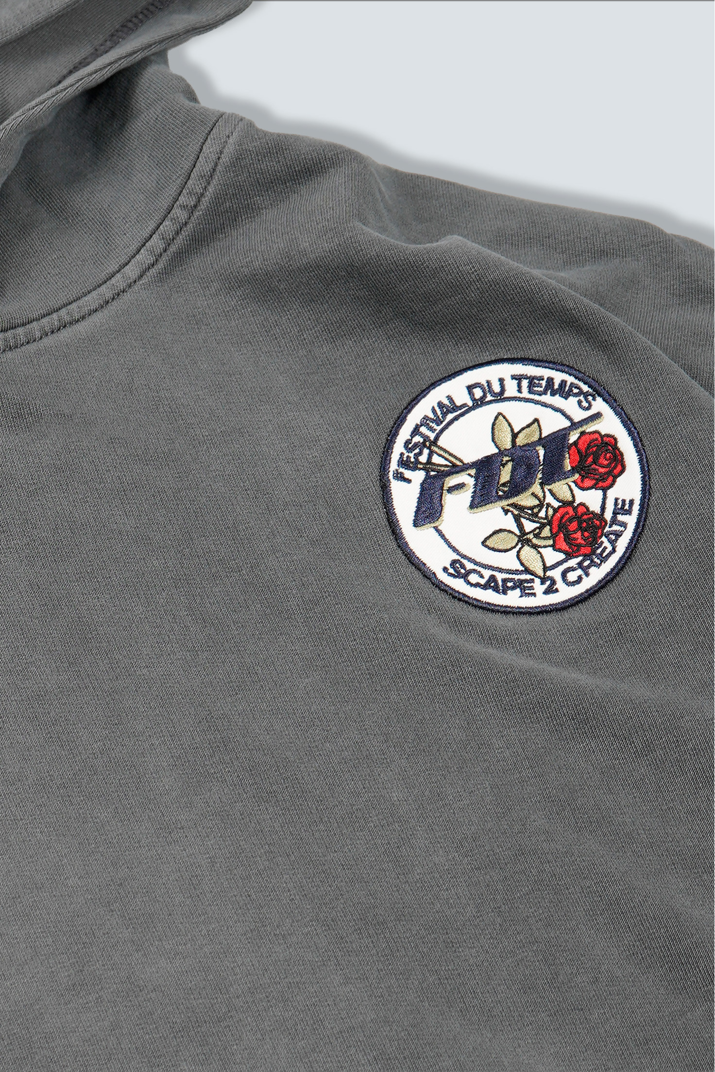 SUDADERA CAPUCHA BERLIN PARCHES