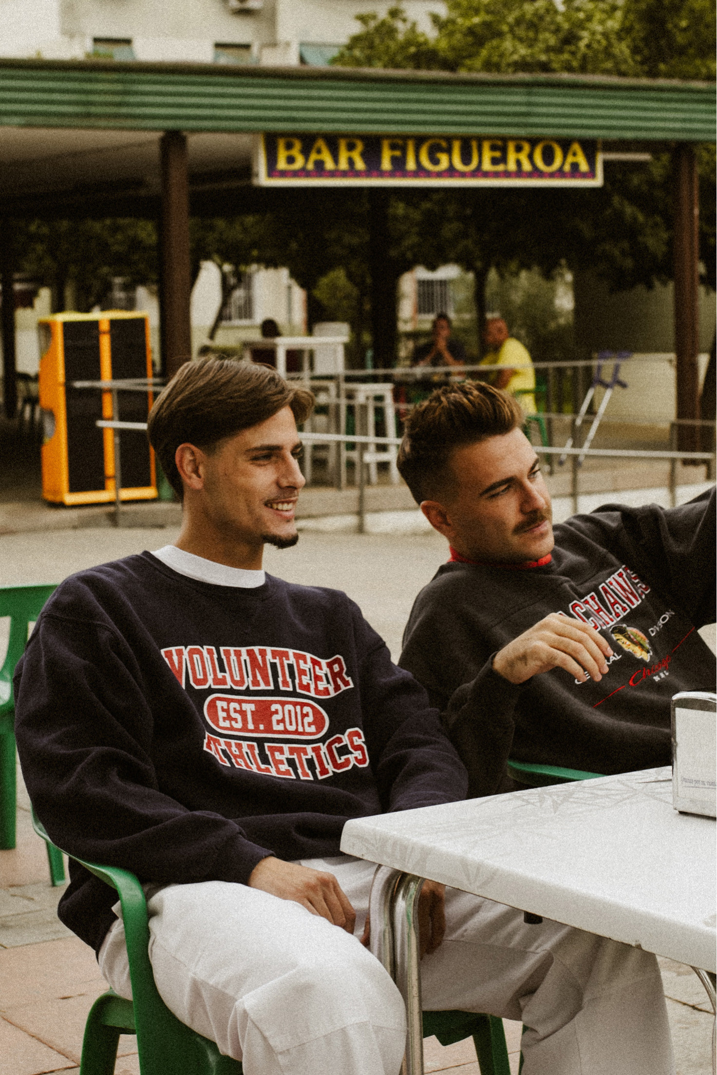 SUDADERA AMERICANA  ATHLETICS XL