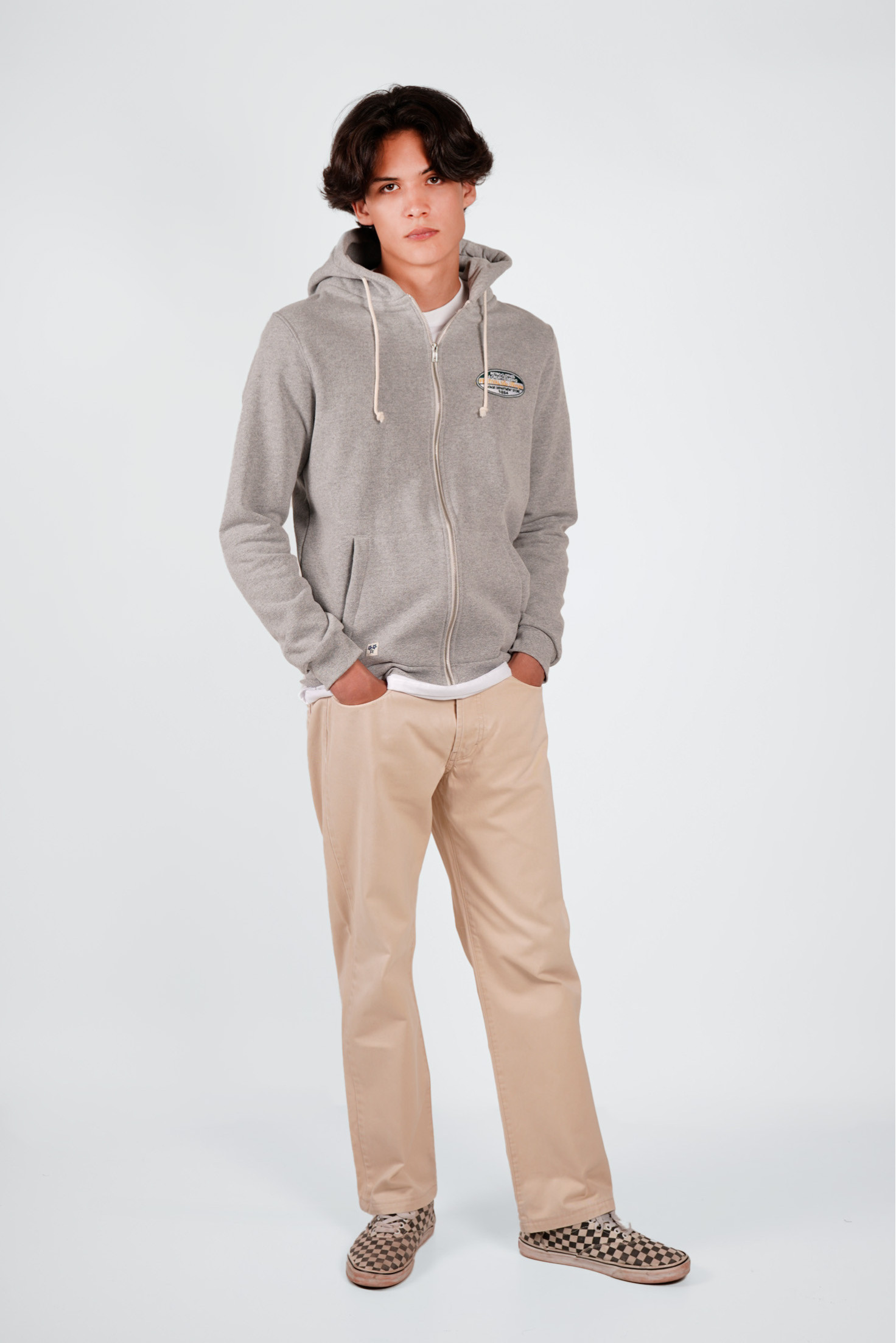 SUDADERA CREMALLERA GRIS PARCHE RETRO