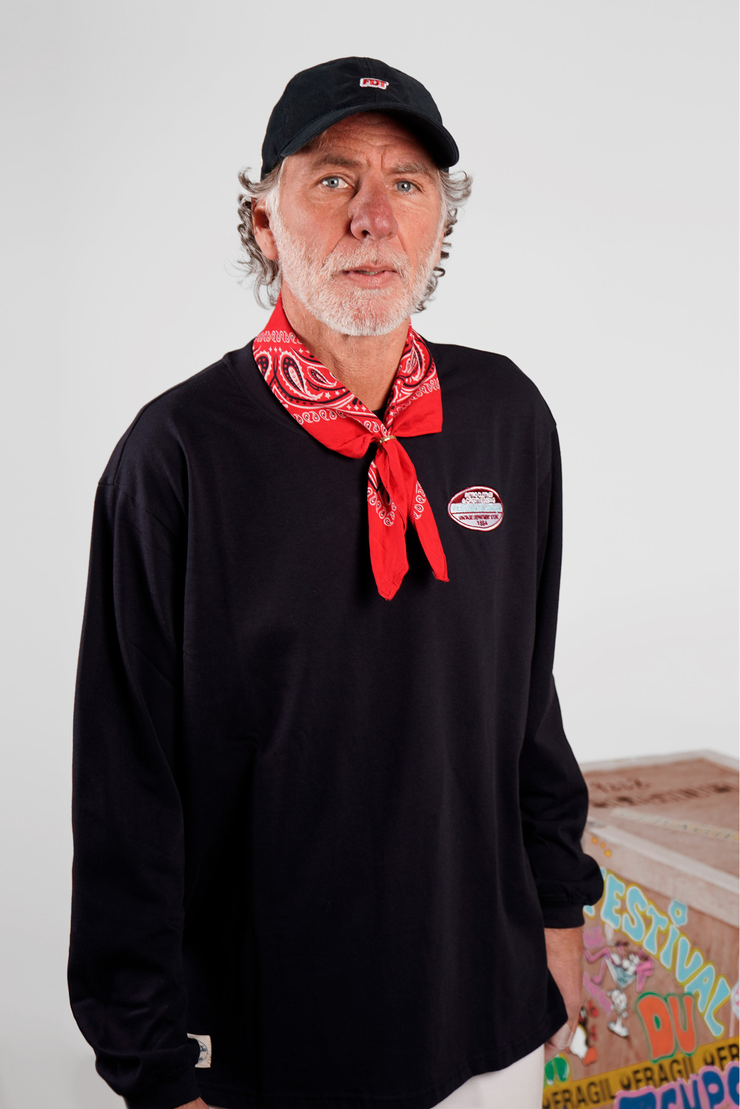 CAMISETA MANGA LARGA PARCHE