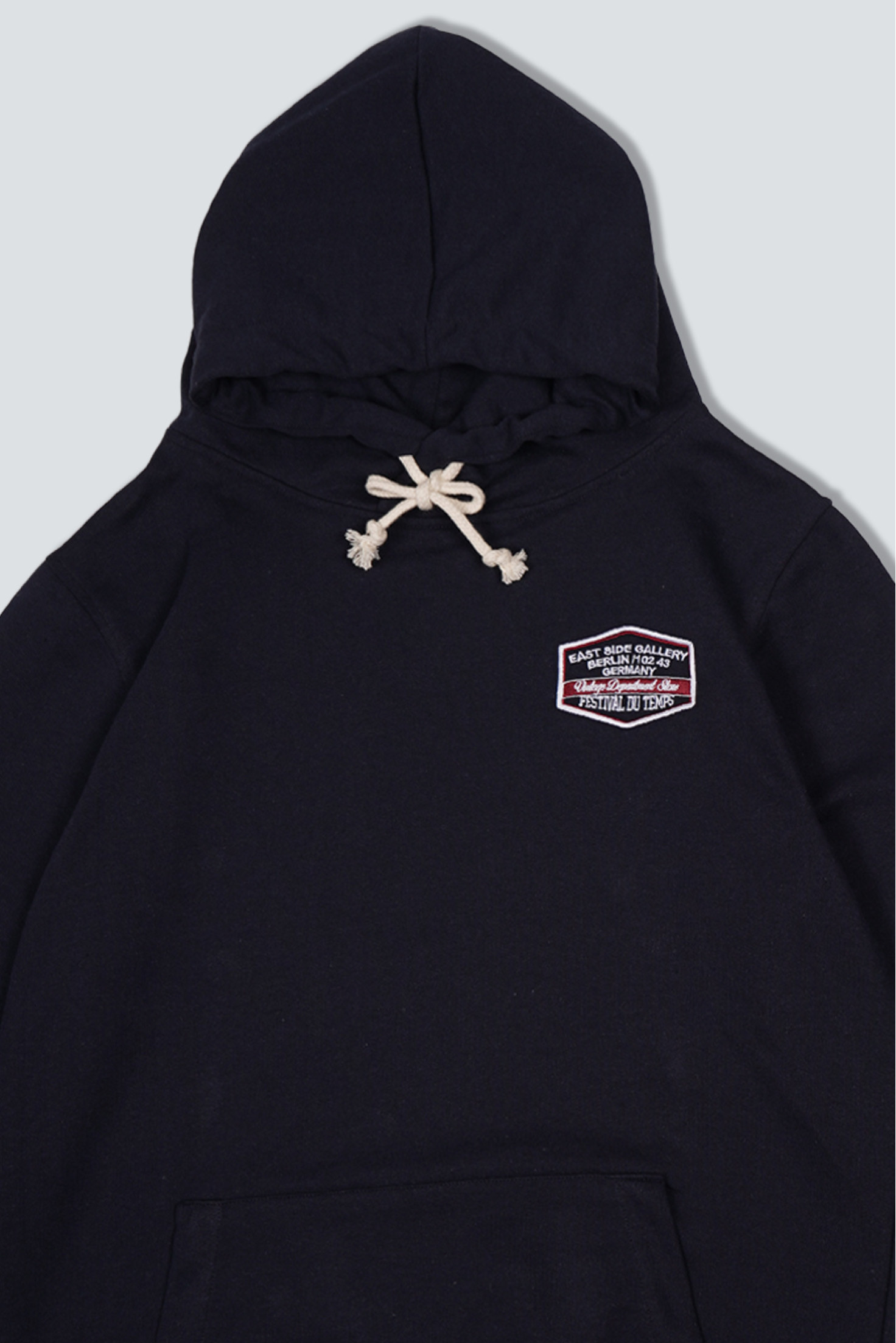 SUDADERA CAPUCHA MARINA PARCHE BERLÍN