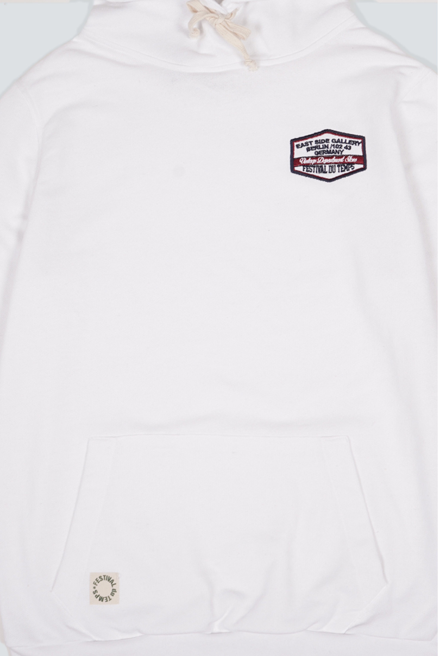 SUDADERA CAPUCHA BLANCA PARCHE BERLÍN