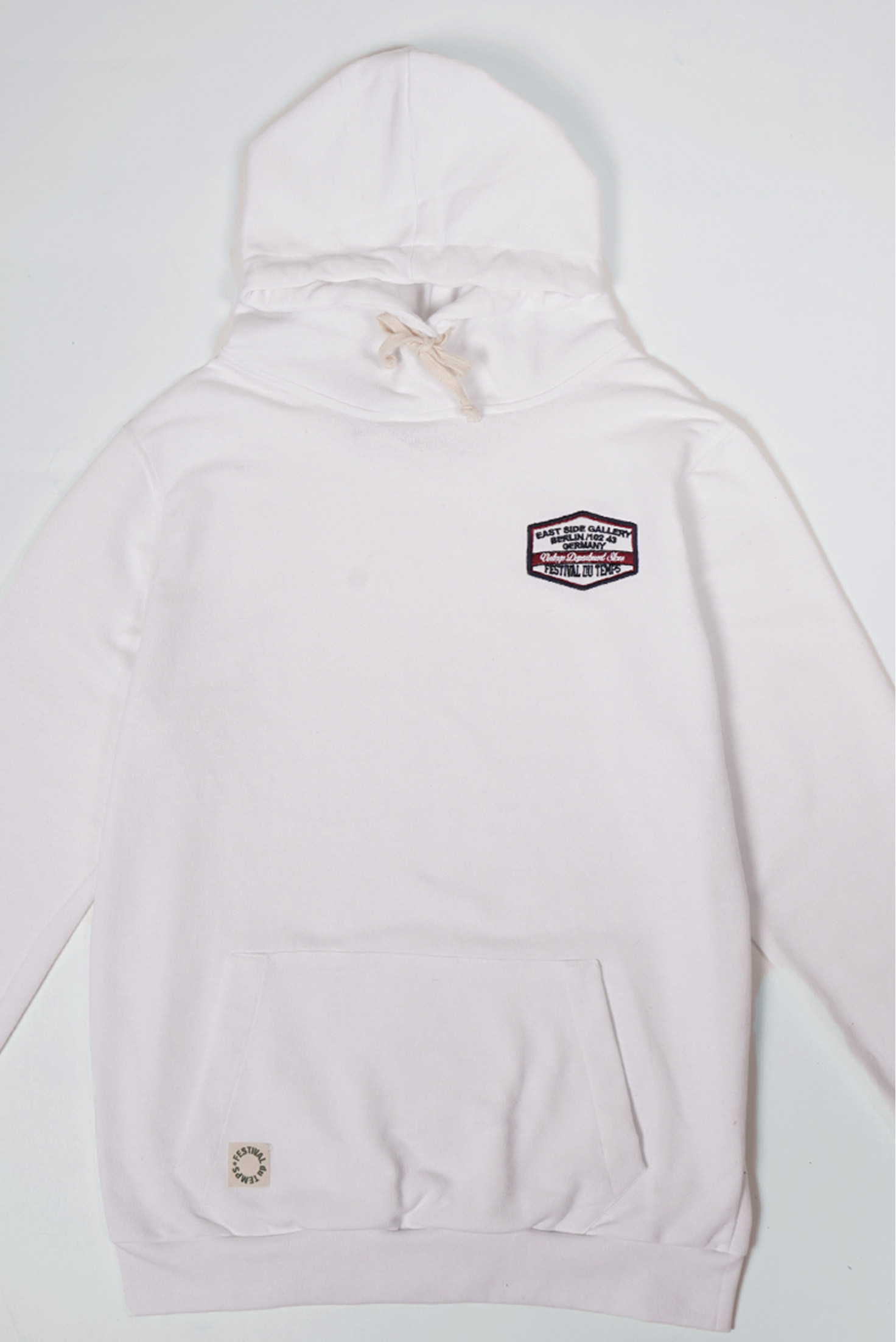 SUDADERA CAPUCHA BLANCA PARCHE BERLÍN