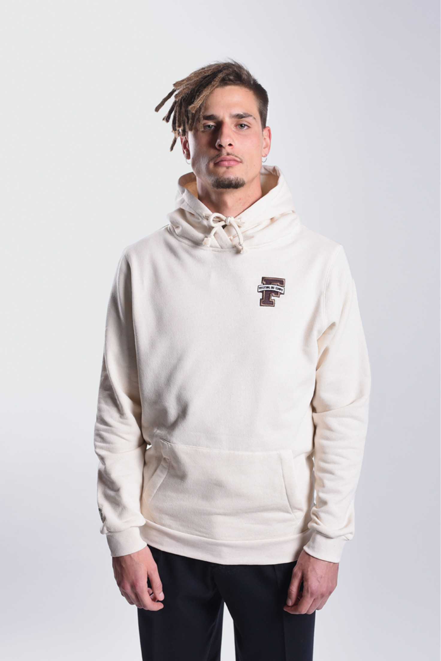 SUDADERA BEIGE CAPUCHA F