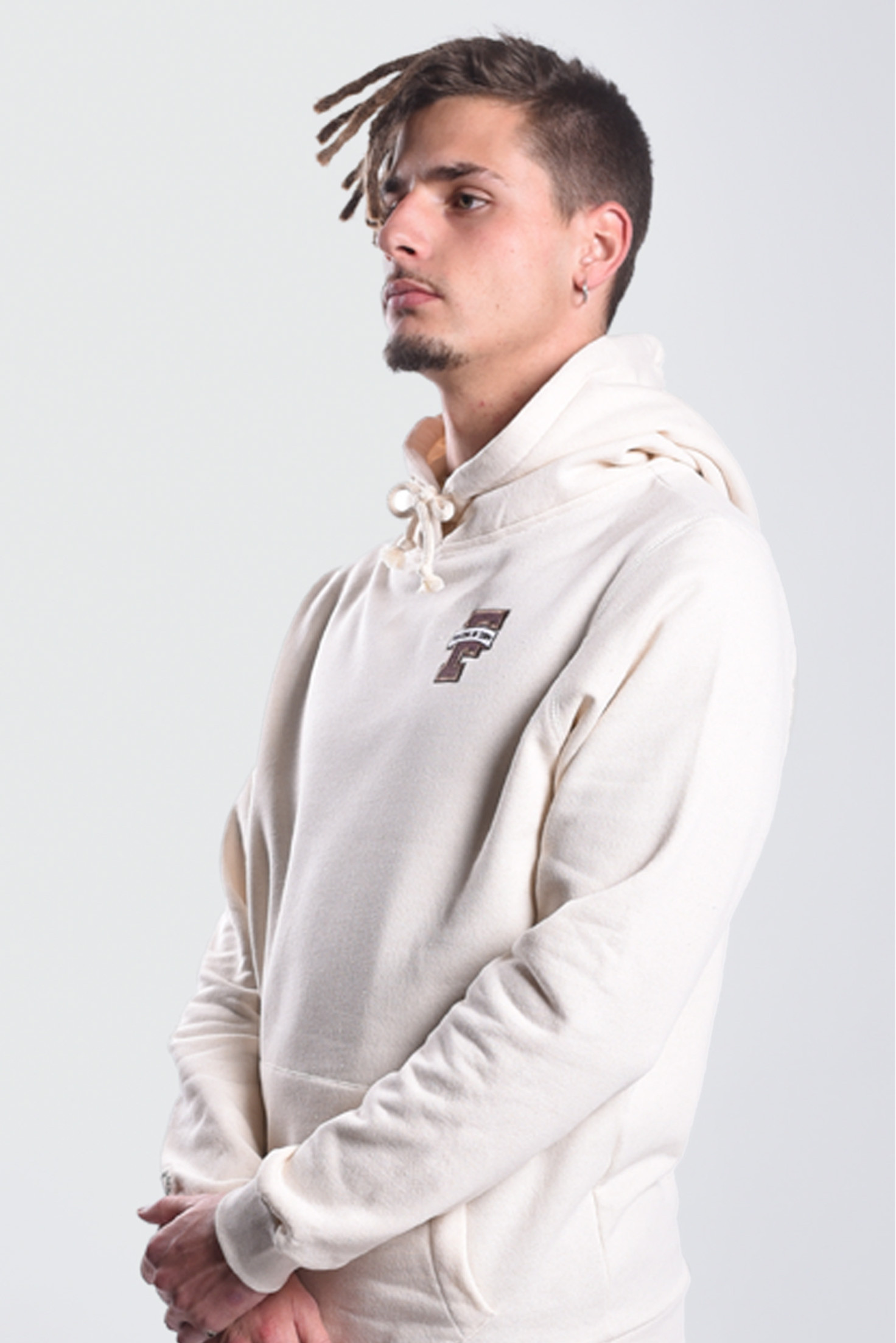 SUDADERA BEIGE CAPUCHA F