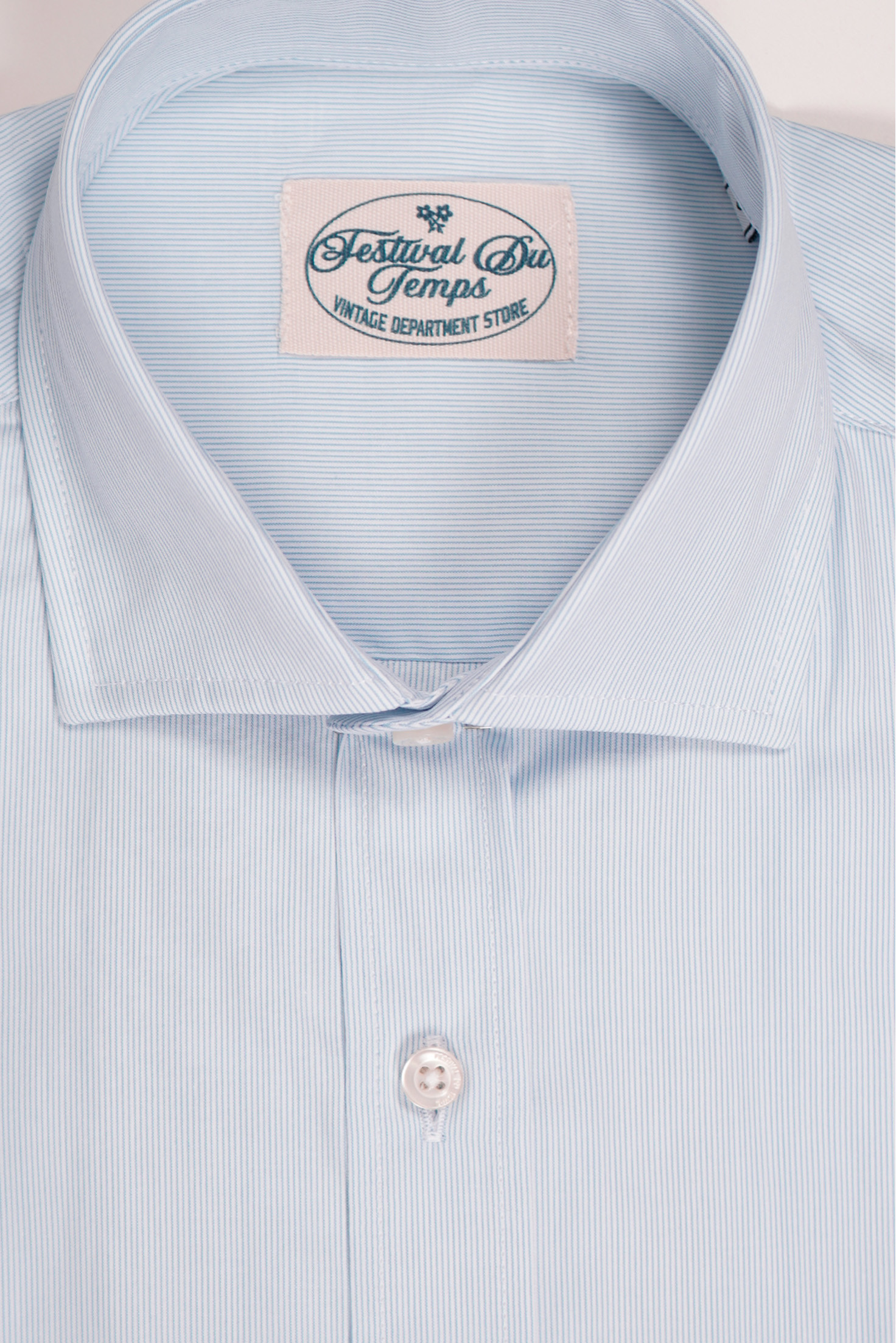 CAMISA MIL RAYAS CUELLO HÍBRIDO